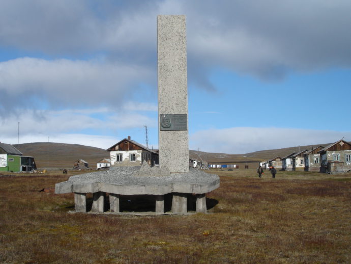 памятник Ушакову
